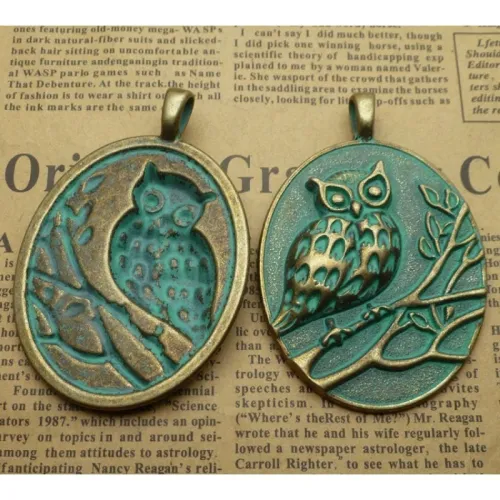 10PCS Owl pendant ,Verdigris Patina Grungy Owl Head Stamping, owl bracelet,Vintage Zinc Alloy owl necklace Charms ,DIY Jewelry Findings
