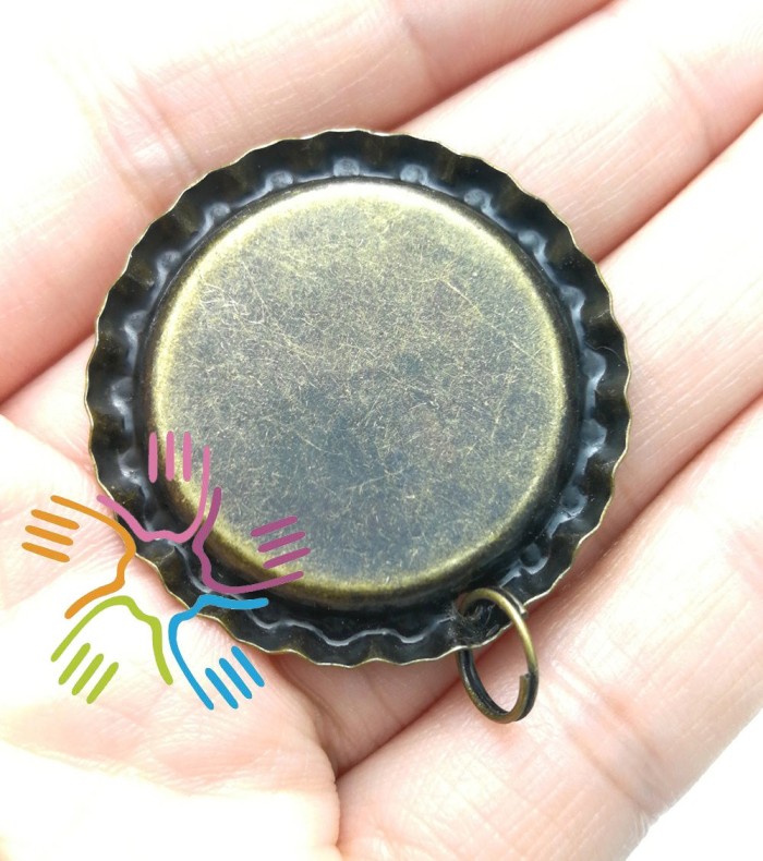 50 Chrome Flattened Bottle Cap Pendants, 50 flattened bottle caps(split rings attached), Bronze bottle caps, Bronze bottlecaps, pendants