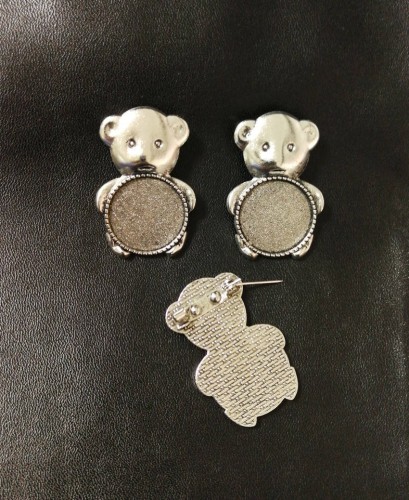 10pcs/lot Vintage Silver Tiny Bear Brooches Cabochon Settings 20*20mm Animal Brooches Base Jewelry Findings