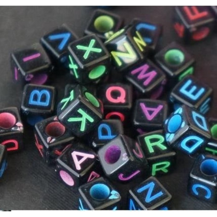 200pcs AcylicAlphabet Letter Beads, 6mm 7mm Black square letter beads, mix letters