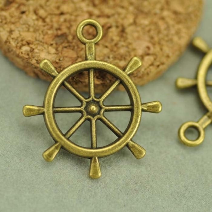 10pcs Antique Bronze Ship Wheel Nautical Charms (#3010055)