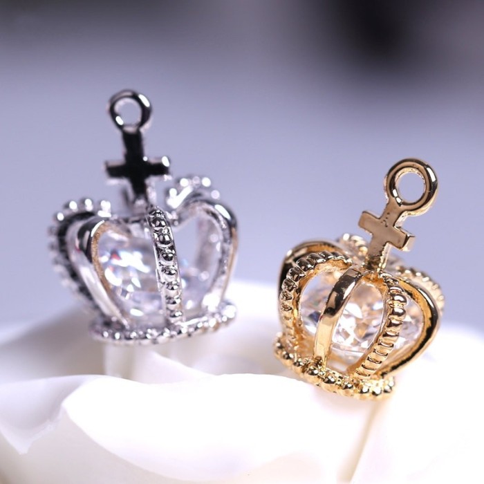 2pcs 24K Gold Color Plated Brass Crown with Zircon inside Charm Pendant Spacer bracelet necklace loose bead (#10001035)