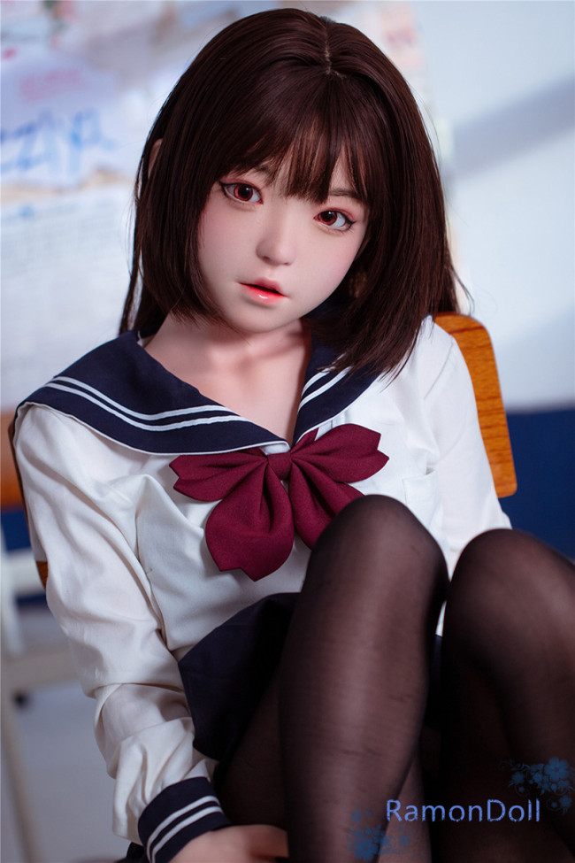 高校生の制服姿の人形 FUDOLL 136cm Aカップ #8番頭部 フルシリコンダッチワイフ