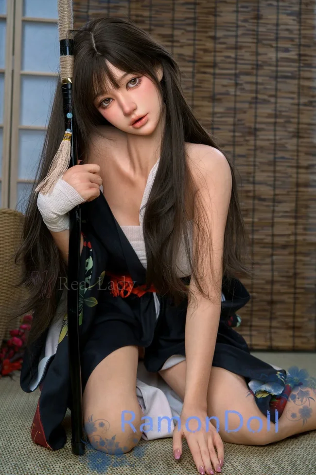 Real Lady 150cm Eカップ T4ヘッド 高級シリコン製ラブドール 超擬真テクスチャー