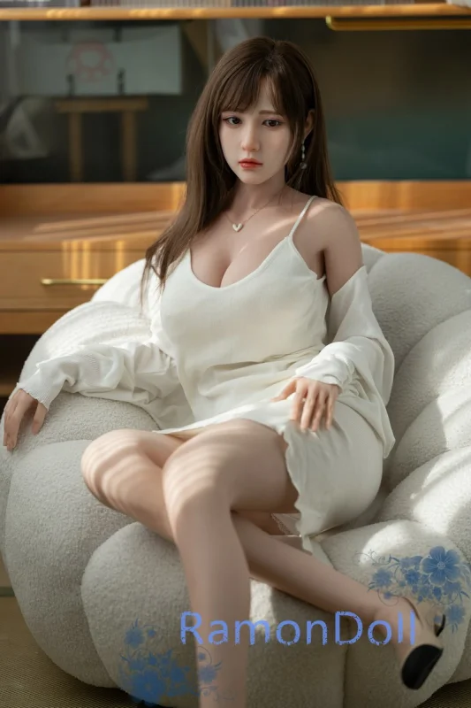 Real Girl 等身大ラブドール 168cm Eカップ 小倩ヘッド ボディ材質選択可能