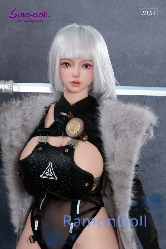 Sino Doll 毛皮風のマントをまとったラブドール 154cm Jカップ S62 凛彤ヘッド 未来の戦士
