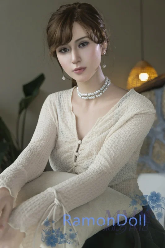 MMXDOLL セクシー女優ローラとコラボモデル 172cm Eカップ Mrs. Laura 超リアル等身大ラブドール