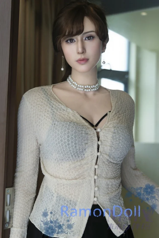 MMXDOLL セクシー女優ローラとコラボモデル 172cm Eカップ Mrs. Laura 超リアル等身大ラブドール