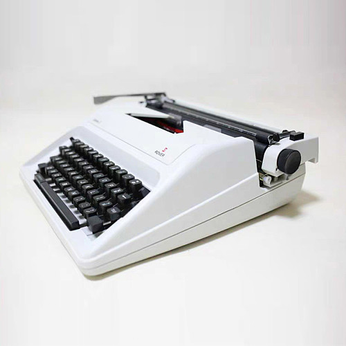 Retro Typewriter with Mechanical Keyboard Nostalgic Style Literary Gift - White