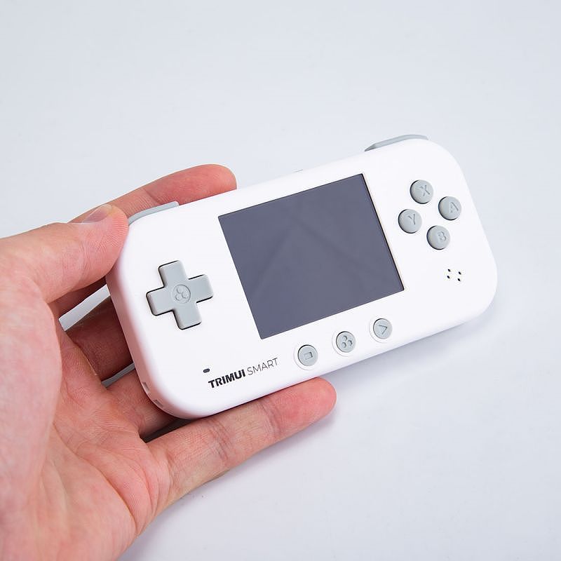 TRIMUI SMART Handheld Game Console with Builtin 5000 Games