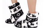 Christmas indoor plush slippers