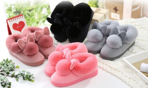 Women's Non-Slip Rabbit Slippers