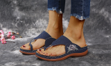 Women‘s Embroidered Casual Wedge Sandals