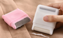 One Or Two Portable Mini Lint Remover
