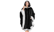 Women’s Soft Plush Hooded Wearable Blanket