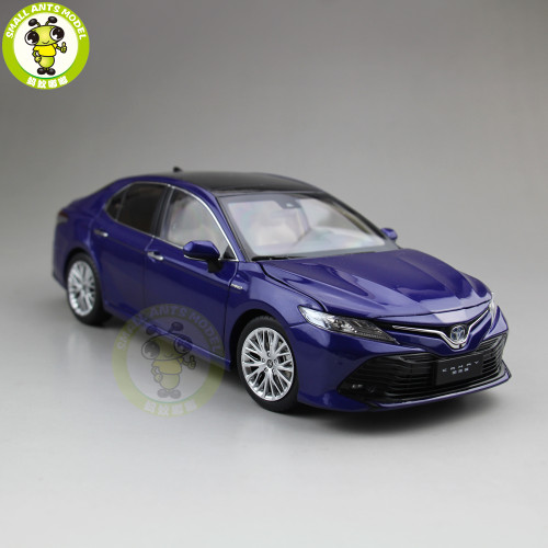 1/18 Scale Toyota Camry Hybrid 2018 8th Generation Blue Diecast Car Model