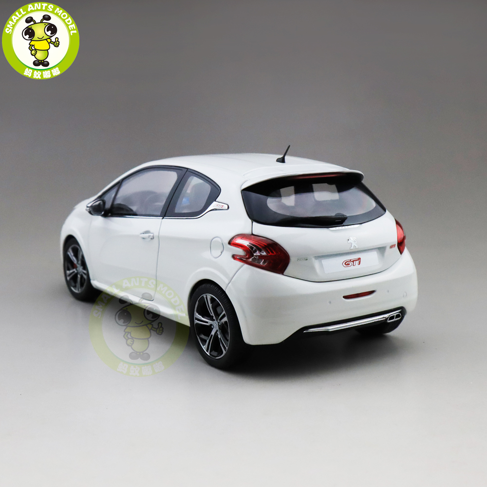 Ixo 1:43 Peugeot 208 GTi Baujahr 2013 LeMans Edition weiß