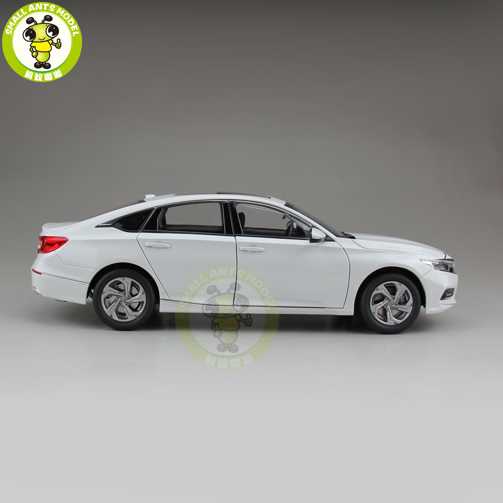1/18 Honda Accord 10th Sedan Diecast Metal Car Model Toys