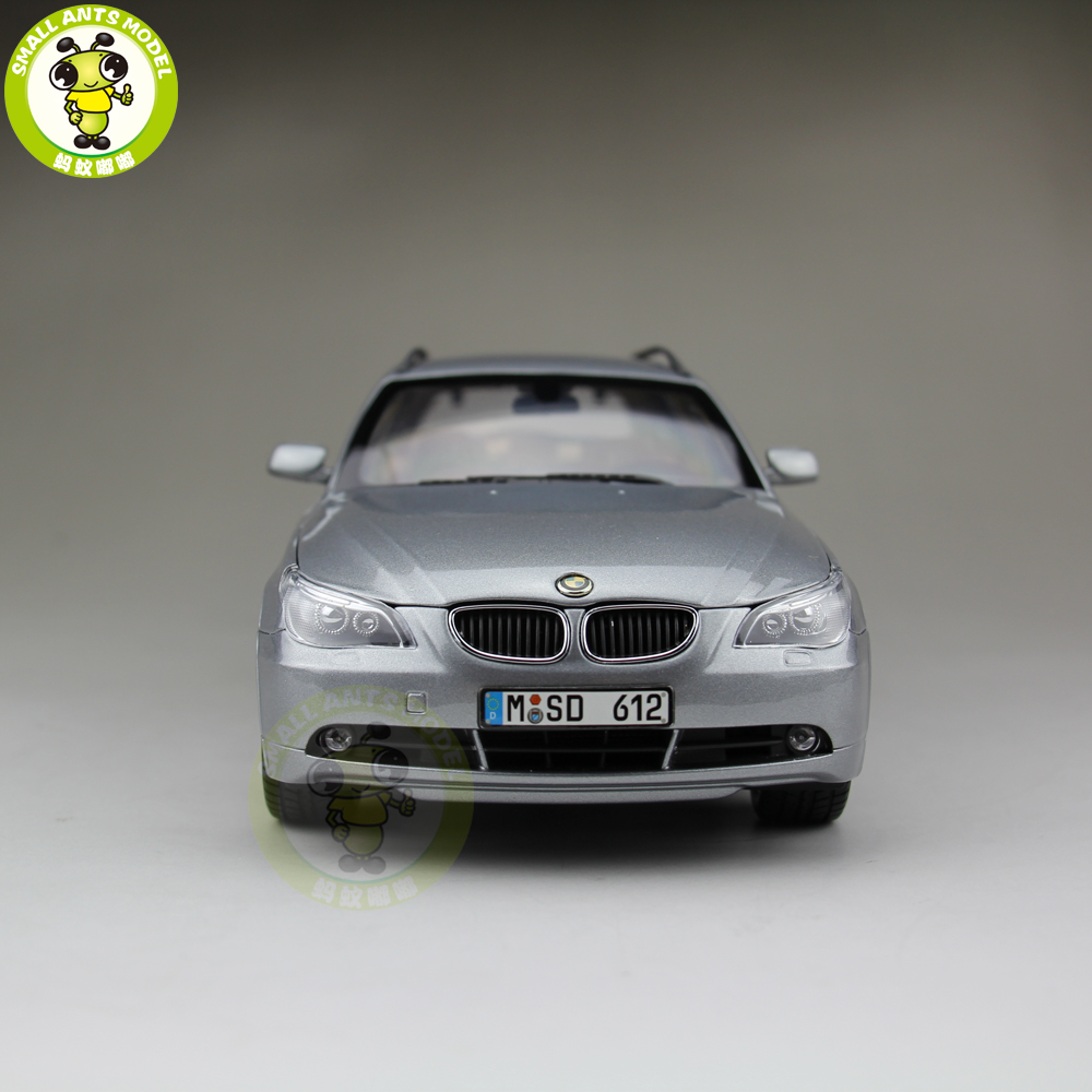 1/18 Kyosho BMW 5er E61 Wagon Hatchback Diecast Model Car 1/18 Kyosho BMW 5er E61 Wagon Hatchback Diecast Model Car