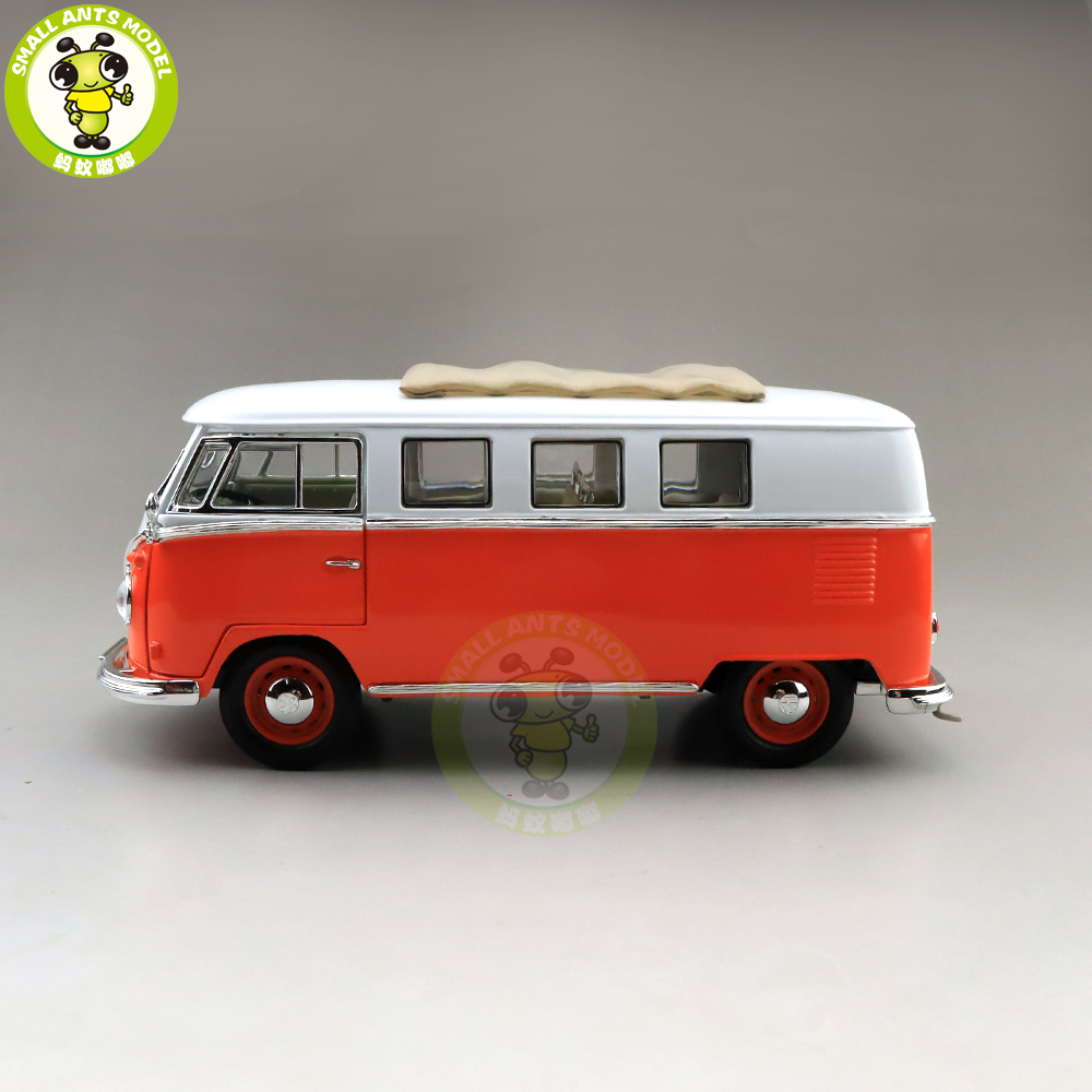 1/18 1962 Volkswagen VW Microbus Road Signature Diecast Model Car