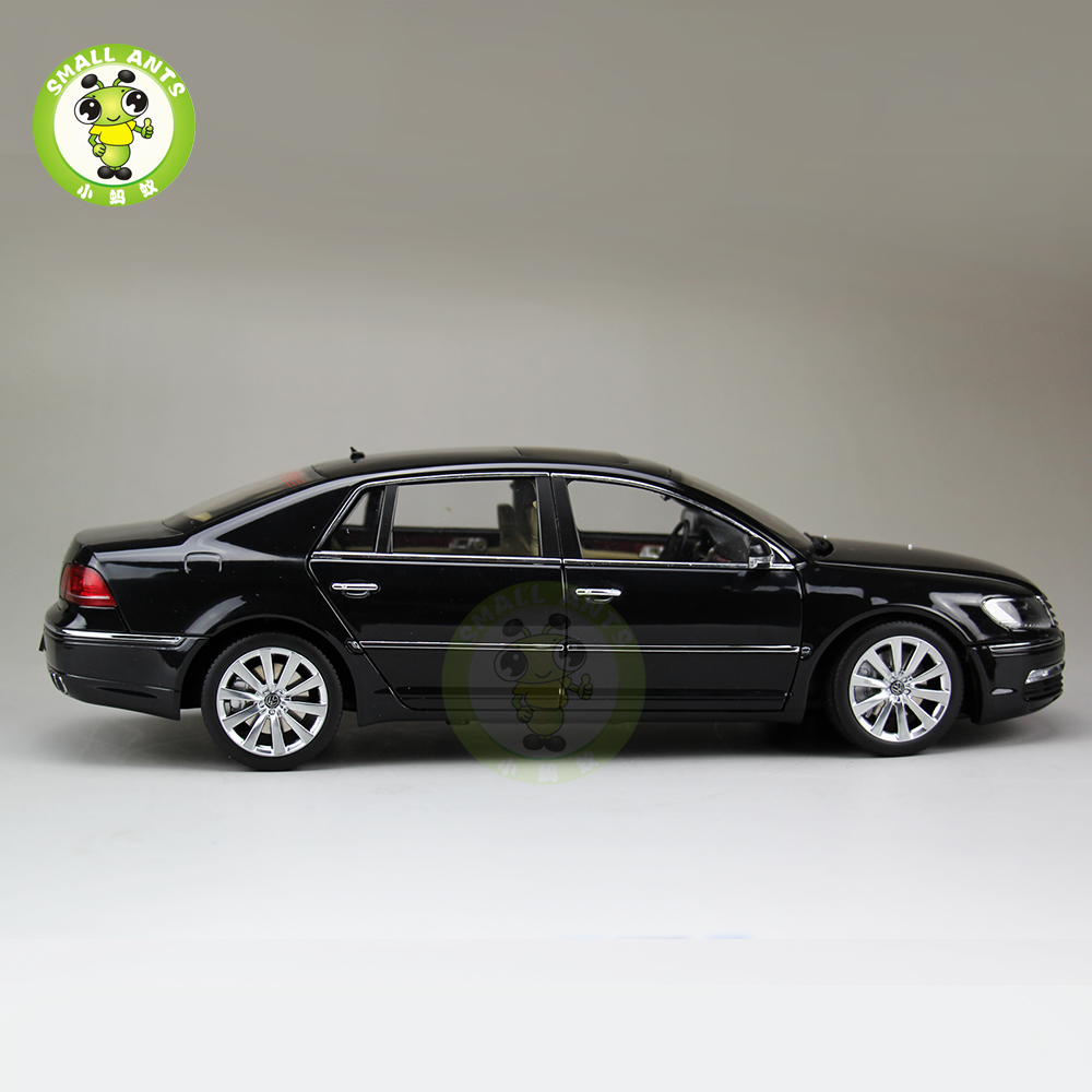 1/18 Welly GTAutos VW Volkswagen Phaeton W12 Diecast Model