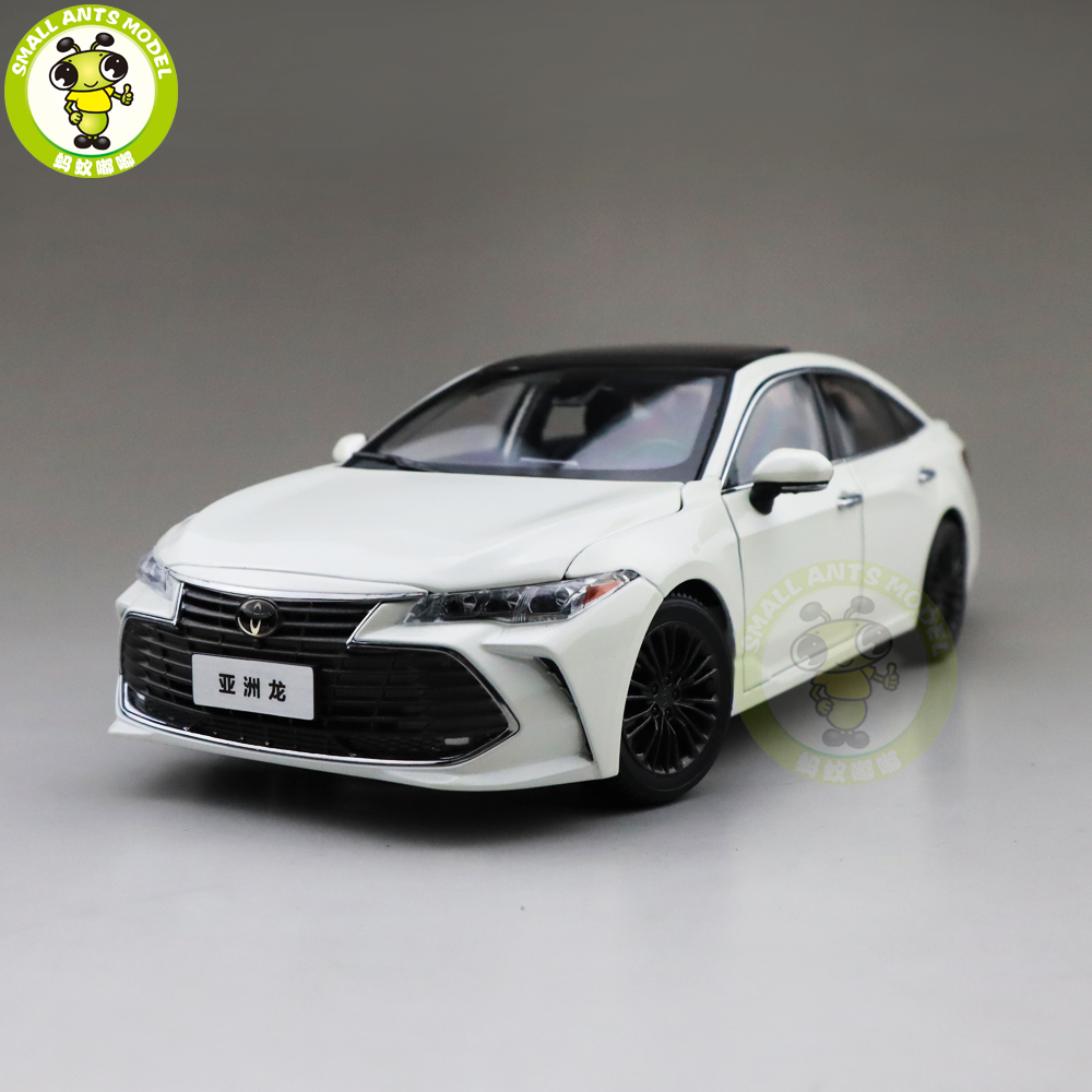 1/18 Toyota Avalon Diecast Car Model Toys kids Boy Girl Gifts