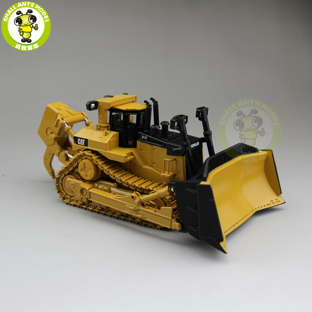 1/50 Caterpillar D11T TRACK-TYPE TRACTOR With Metal Tracks