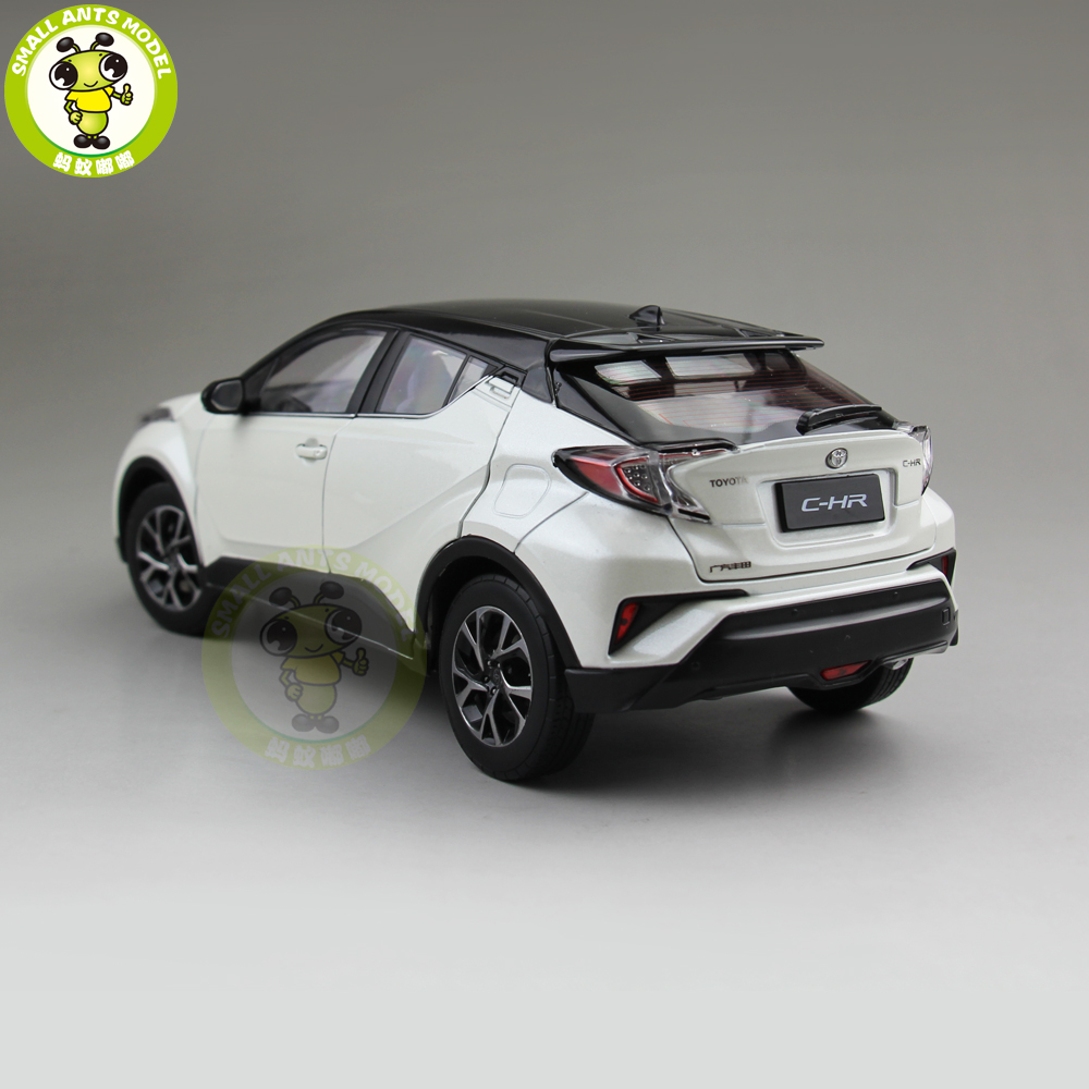 1:18 Scale Toyota CHR 2022 White Diecast Model Car Paudi