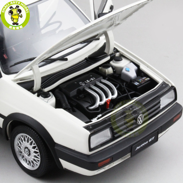 1/18 VW Volkswagen JETTA GT Diecast Car Model Toys For Kids Boy Girl Birthday Gift Collection