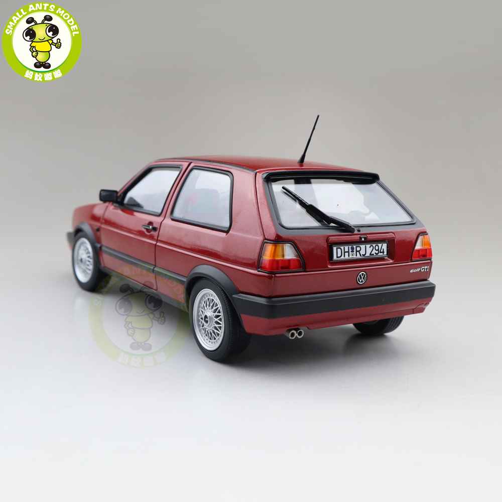 Miniature Volkswagen Golf 5 GTI Rouge 2006 - francis miniatures