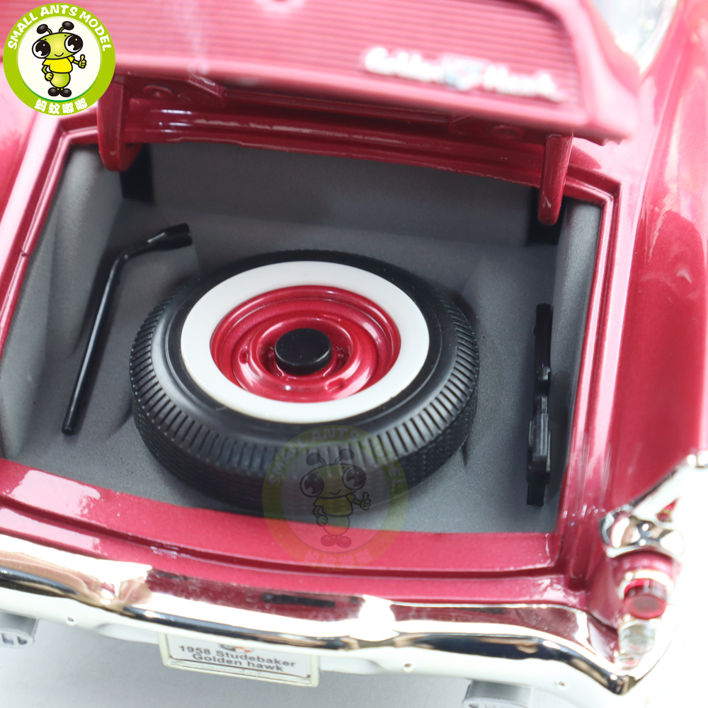 1/18 1958 STUDEBAKER GOLDEN HAWK Road Signature Diecast