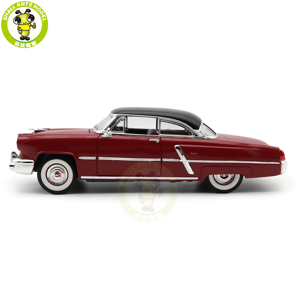 1952 LINCOLN CAPRI RED WITH TAN TOP 1:18 ROAD SIGNATURE