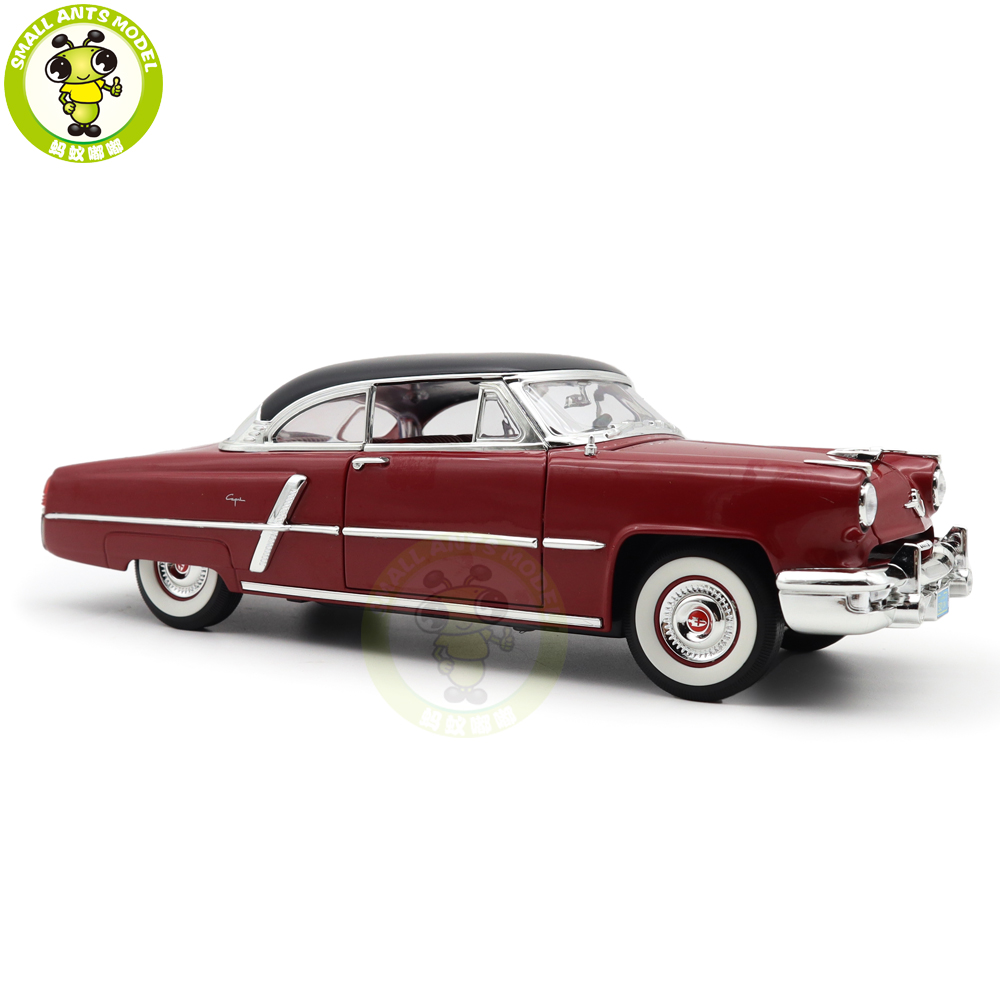 Road Signature 1:18 Lincoln Capri 1952 Diecast Car Model