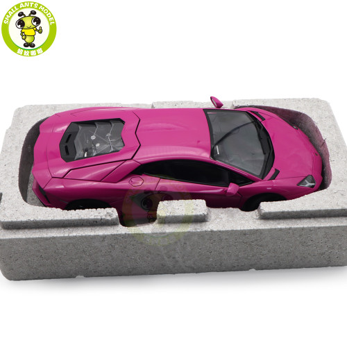 Pink Lamborghini Aventador Scale Model - autoevolution