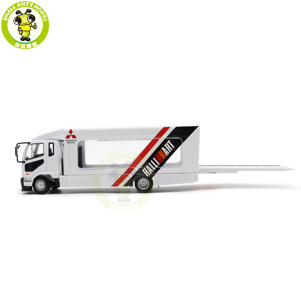 1/64 GCD Mitsubishi Fuso Fighter Mk2 2017 Outriggers Raised