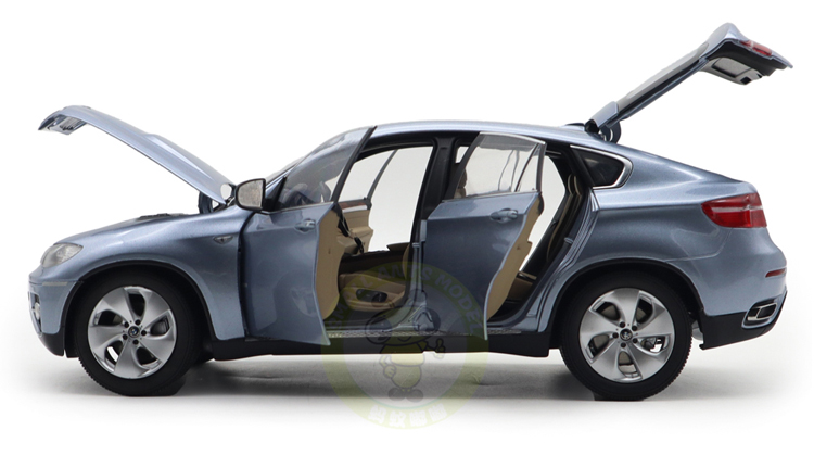 KYOSHO 08763BW BMW X6 ACTIVE HYBRID SUV 1/18 DIECAST LIGHT