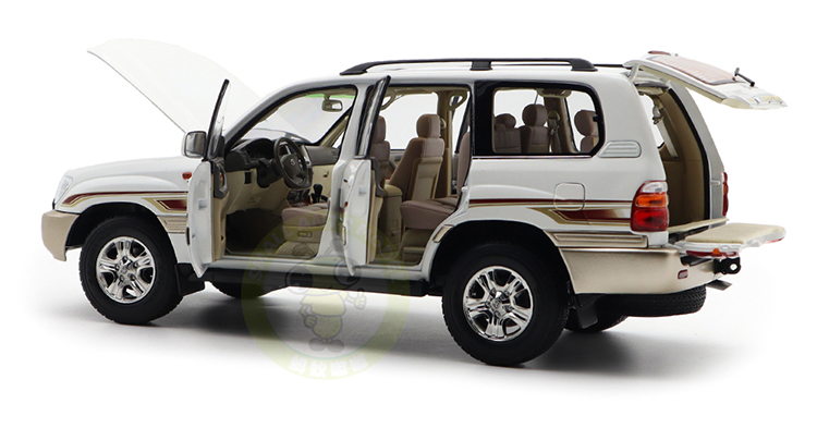 Diecast Land Cruiser 4700 LC100 1:18 Model