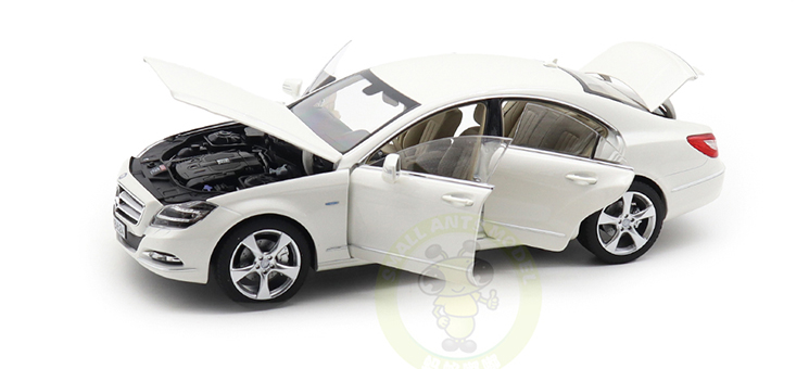 1/18 Mercedes Benz CLS Coupe 2011 NOREV 183943 Diamond White