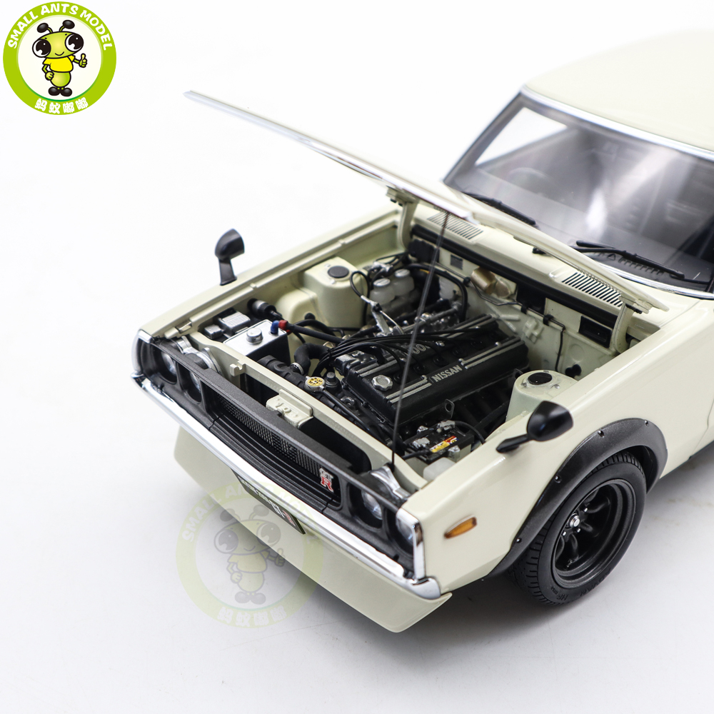 1/18 Nissan Skyline 2000GT-R KPGC110 Tuned Version White 1/18 Nissan Skyline 2000GT-R KPGC110 Tuned Version White