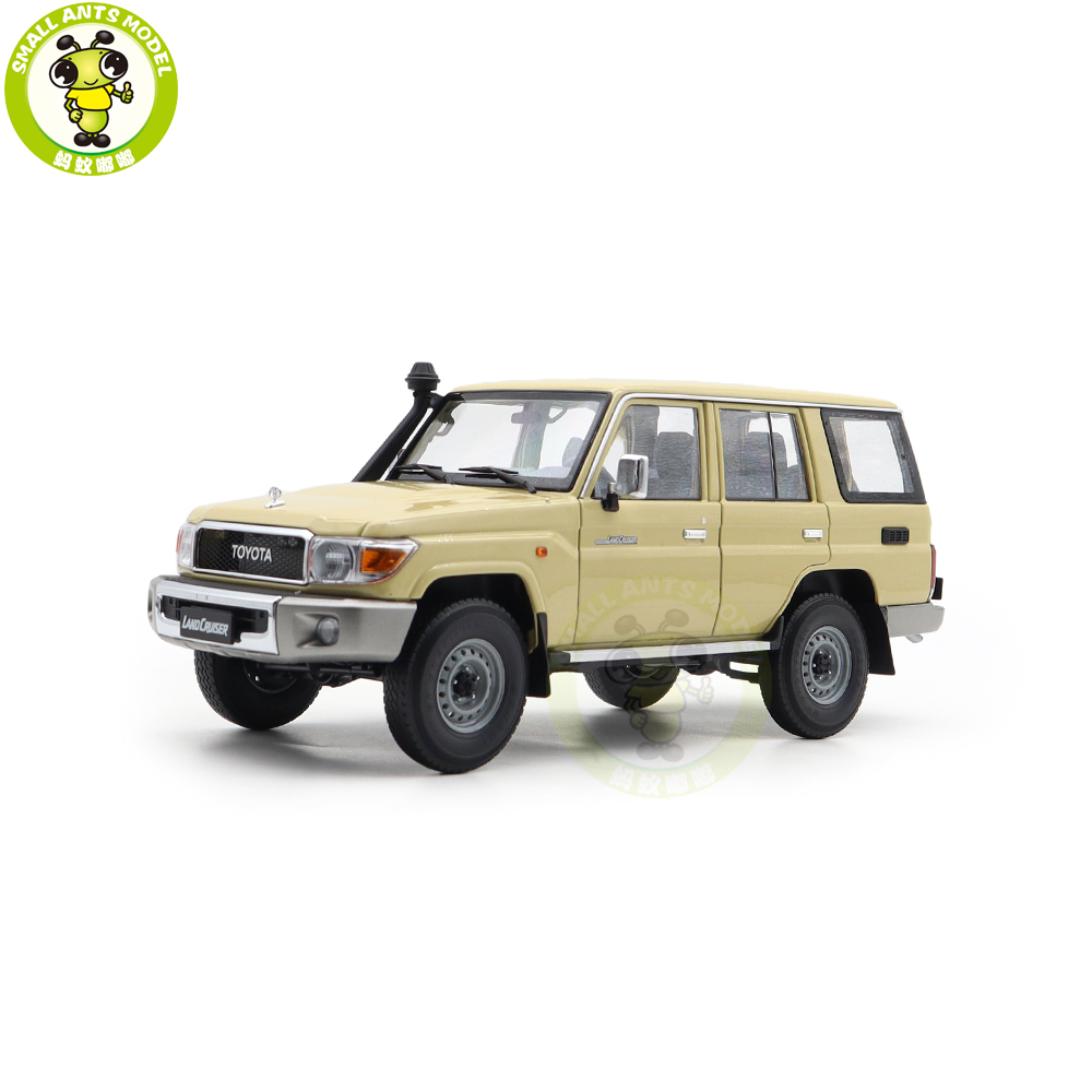 1/18 Toyota Land Cruiser 76 LC76 Almost Real 870102 Beige 1/18 Toyota Land Cruiser 76 LC76 Almost Real 870102 Beige
