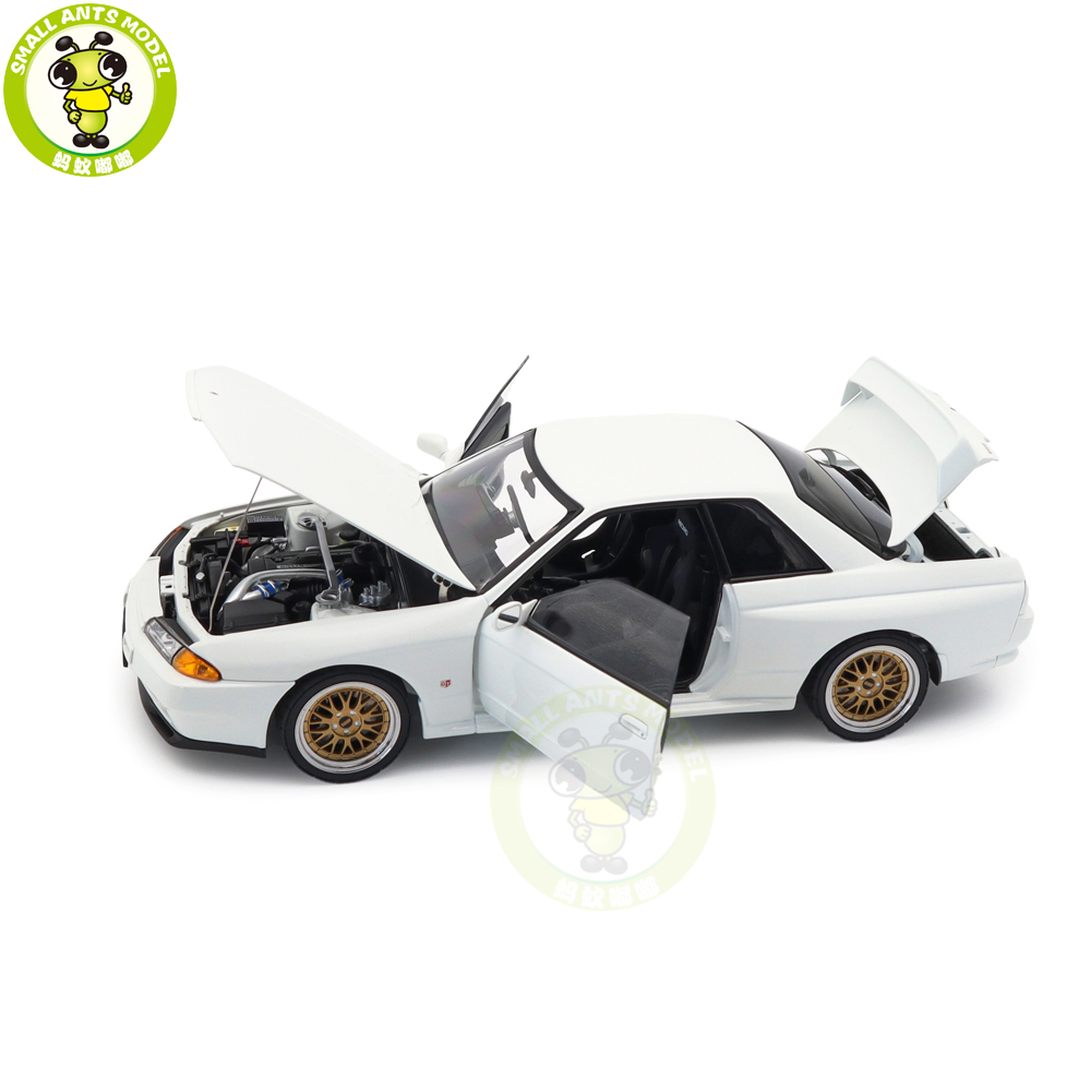 ミニカー NISSAN SKYLINE GT-R (R32) 1/18 AUTOart AUTOart 1:18 Nissan Skyline GT-R (R32) #1 Bathurst Winner
