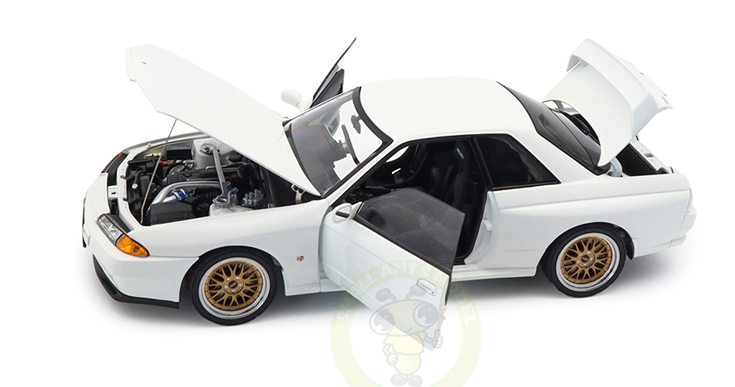1/18 Nissan Skyline GT-R（R32）V-SPEC II Tuned Version Autoart