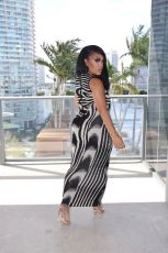 SC Stripe Print Sleeveless Bodycon Dress GWDS-230516