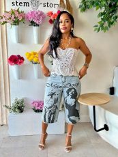 SC Plus Size Character-Printed Cropped Jeans GYLN-9082