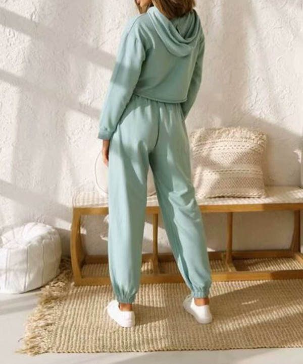 women's sweatpants with elastic waist and pockets