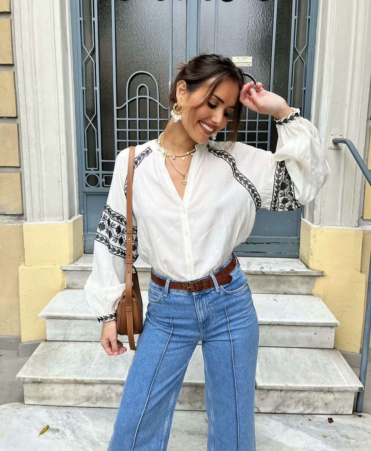 Umimore Women's Vintage Embroidered Shirt Boho Puff Sleeve V Neck Blouse Summer Casual Button Down Tops Tunic Loose Blouse2