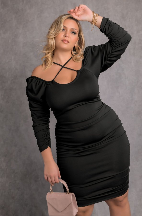 Plus Size Black Off Shoulder Ruched Midi Dress NNWF-7409