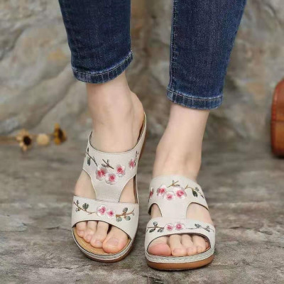EVE Embroidered Flower Slope Heel Thick Sandals GYUX-5522