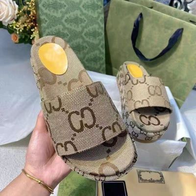 EVE Embroidered Muffin Thick Bottom Height Enhancing Sandal GDLW-603