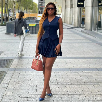 EVE Solid Color V Neck Vest Pleated Skirt Suit GCNE-7358